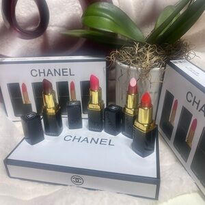 CHANEL Lipstick Collection - Red, Pink, Coral
Buy 4$140 get one free